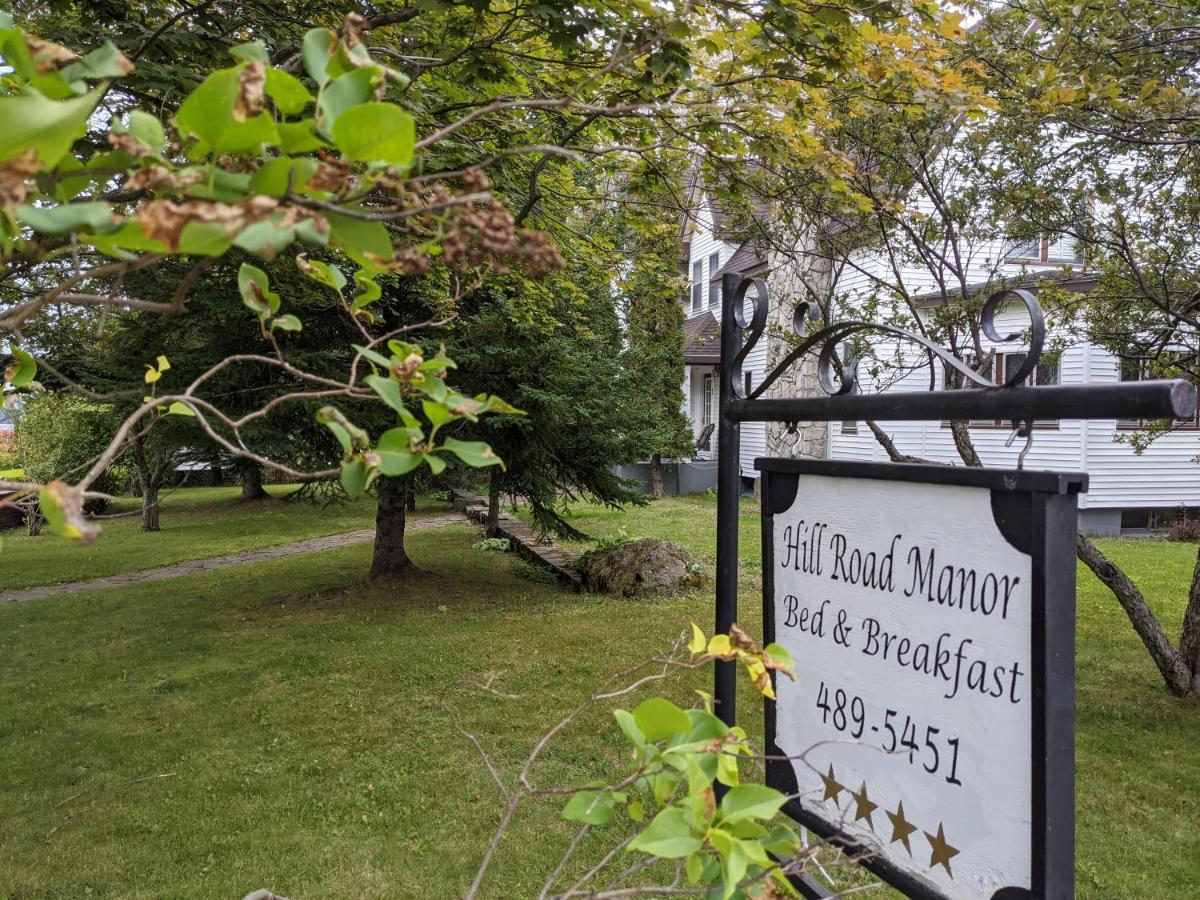 Hill Road Manor Bed & Breakfast Grand Falls Windsor Exterior photo